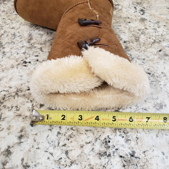 Apres by Lamo Faux Suede Buckskin Faux Fur Boots Girl's Size 1Y - Picture 6 of 16
